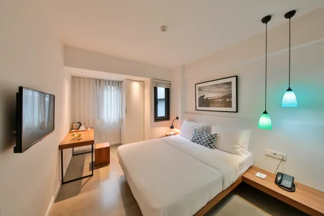 A compact 3-star hotel room with a view over Sultanahmet's rooftops
